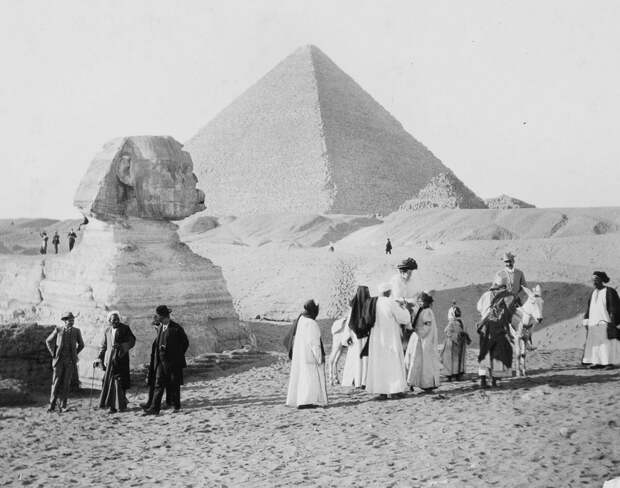 Ретро фотографии туристов на пирамидах Гизы  5