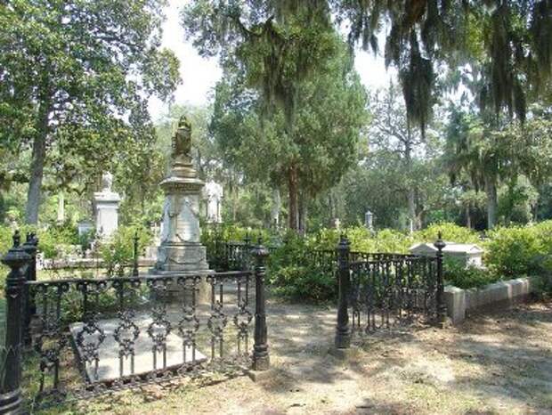 МИР ВОКРУГ. Город мертвых: 10 самых красивых кладбищ мира