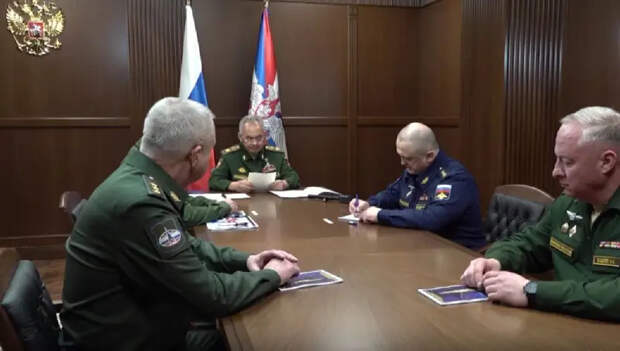 Показаны кадры посещения министром обороны РФ космодрома «Плесецк» с проверкой инфраструктуры сборки ракет