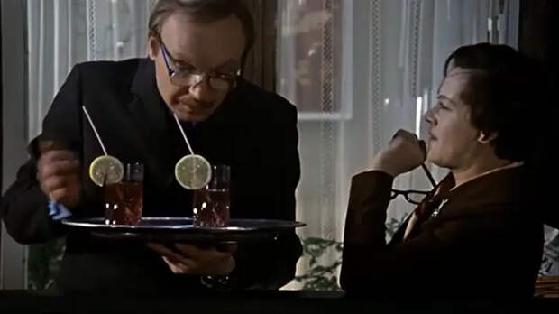 "Служебный роман": Как изменились актёры из легендарного фильма за 48 лет?