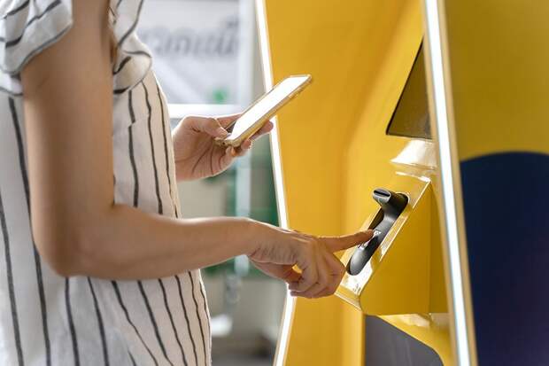 Россиян будут кредитовать через банкоматы по биометрии