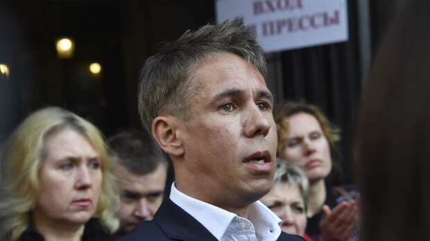 Жена актера Алексея Панина сообщила о смерти диджея Yulia Yzi