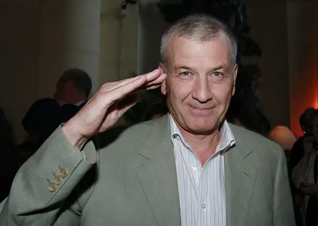 «Вывели за рубеж 4 млрд рублей»: СК возбудил уголовное дело в отношении основателя и руководителей компании «Рольф»