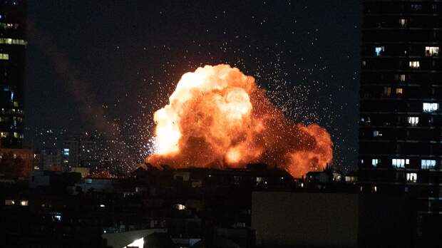 Mehr: Иран ударил по Израилю ракетами с кассетной боевой частью