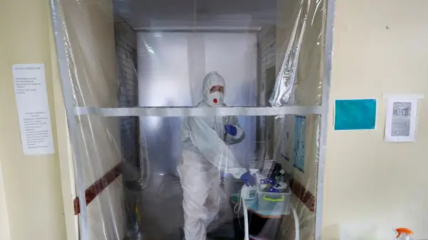 Почти 650 медиков инфицированы COVID-19 на Украине за сутки