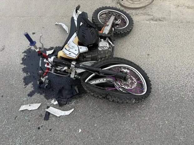 Перелом черепа и ушиб мозга: подросток без прав сел за мотоцикл и попал в страшную аварию