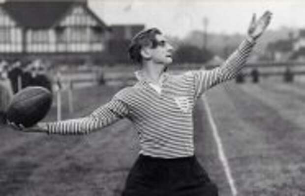 История и археология: Как русский князь Александр Оболенский стал легендой английского регби, но погиб во время Второй мировой войны