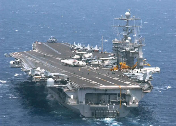Хуситы заявили об успешной атаке авианосца ВМФ США Harry S. Truman в Красном море