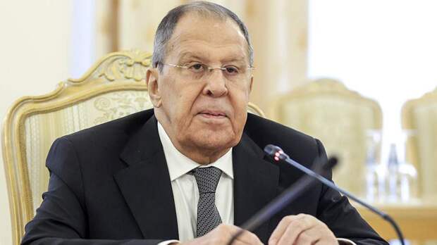 Лавров заявил об отсутствии разъяснений от США по возобновлению ядерных испытаний