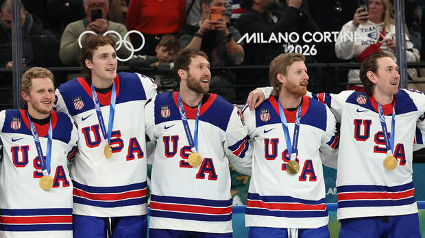 Игроки сборной США отпраздновали победу на Играх-2026 в стриптиз-клубе в Майами