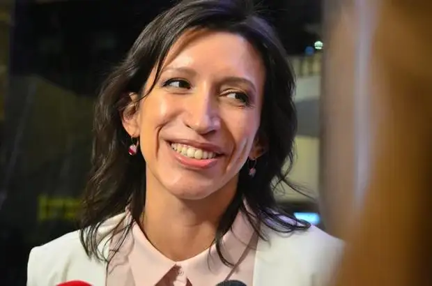 Юмористка Елена Борщева заявила, что концентрация на себе помогает справиться с ревностью