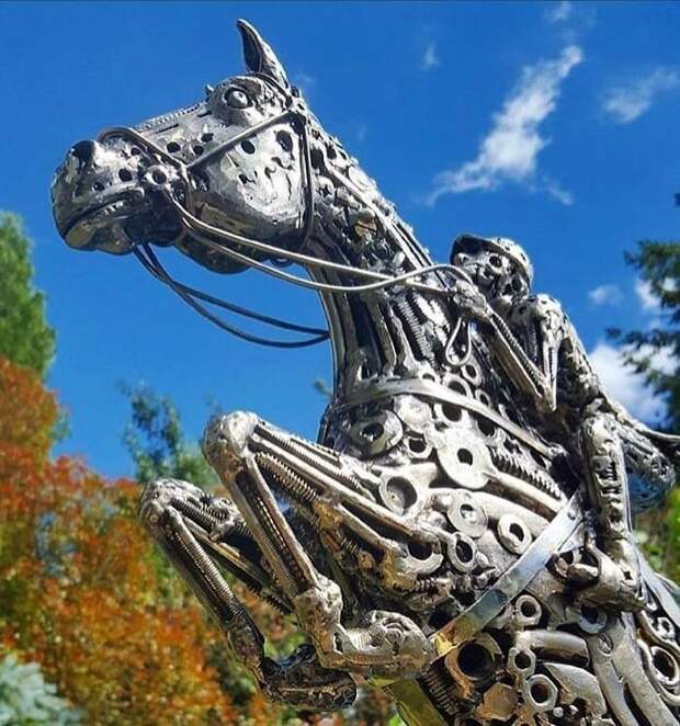 Скульптуры из металлолома: 15 самых оригинальных вариантов