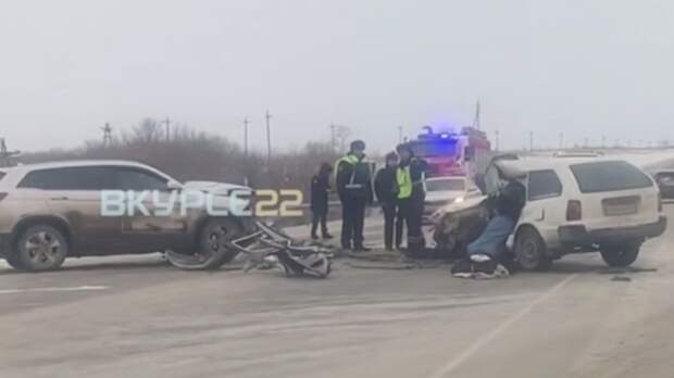 Авария на трассе Барнаул — Алейск / Кадр из видео: 