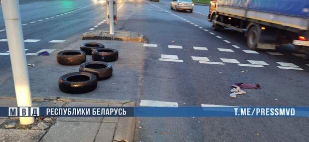 Ночью и утром неизвестные жгли покрышки в различных районах Минска Ночью и утром неизвестные жгли покрышки в различных районах Минска