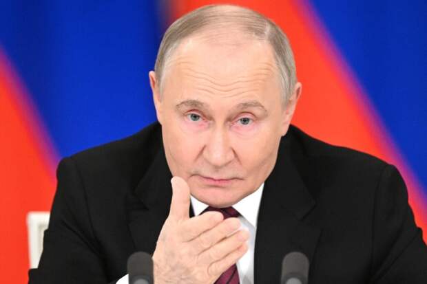 Путин назвал придурками вводящих себе во вред санкции против России