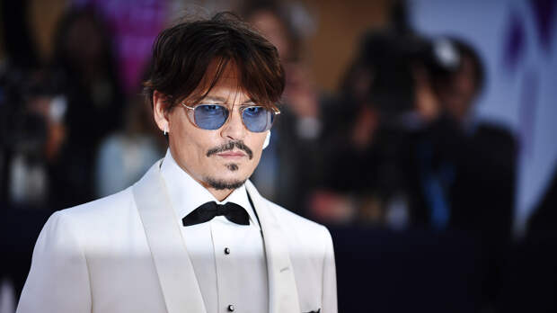 Netflix профинансирует новый французский фильм с Джонни Деппом о короле Людовике XV