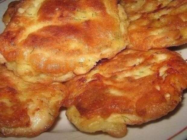 Куриные отбивные в кляре c cыром. Куриные отбивные в кляре c cыром.