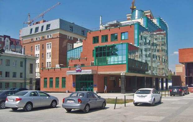 Шикарные отделения Пенсионного фонда в российских городах (47 фото)
