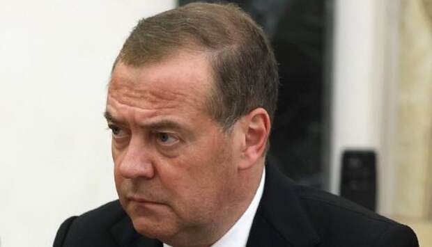 Медведев: «бандеровских ублюдков надо резать», где бы они ни находились