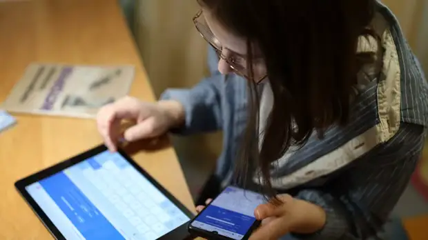 Более 100 российских школ перевели учащихся на домашнее обучение