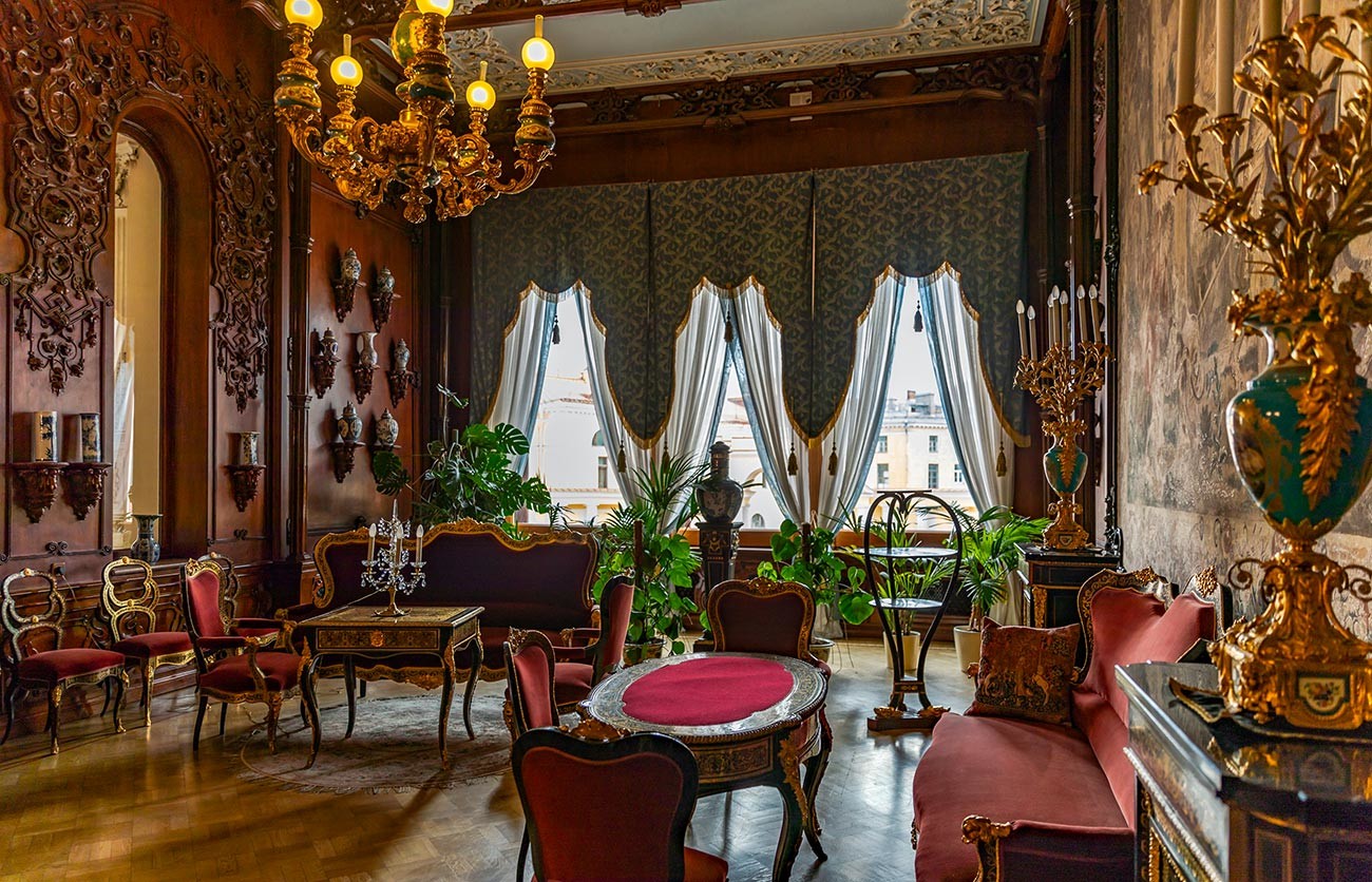 10 зданий Санкт-Петербурга, сногсшибательных ИЗНУТРИ (ФОТО)