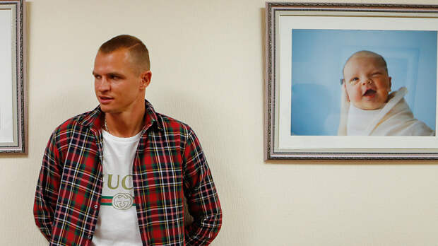 «Очень переживаю»: Тарасов о будущих женихах своих дочерей