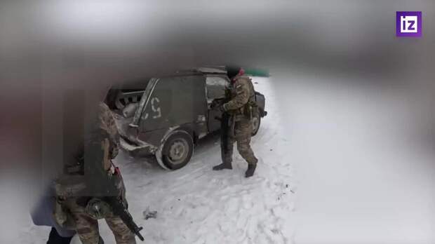 Бойцы ВС РФ и Народный фронт эвакуировали жителей Димитрова и Красноармейска