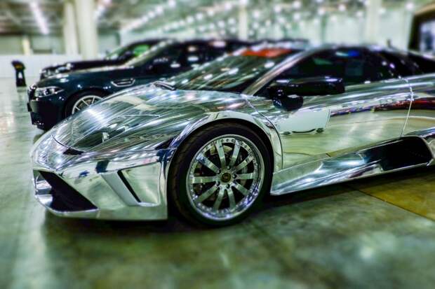 Минпромторг расширил на 18 моделей список авто, облагаемых налогом на роскошь