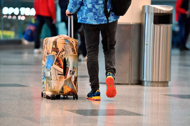 Российские туристы потеряли почти день отпуска в Дубае из-за задержки рейса