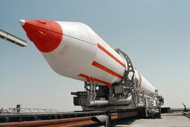 Украина производила ракету «Зенит» для запуска спутников и три четверти комплектующих в ней были российского производства Фото: ТАСС