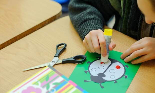 Подарок на 23 февраля папе своими руками: 6 идей, которые легко повторить с детьми