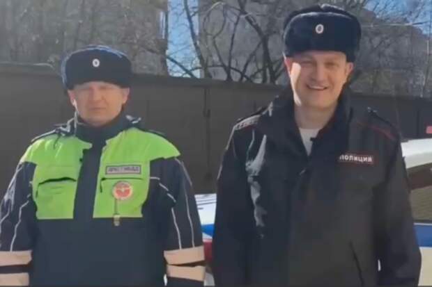 Российские полицейские спасли жизнь 11-месячному ребенку