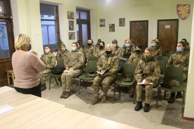 В ВСУ проводят лекции по гендерным вопросам В ВСУ проводят лекции по гендерным вопросам