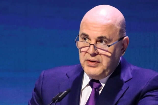 Мишустин озвучил, сколько россиян затронуло повышение МРОТ до ₽27 тысяч