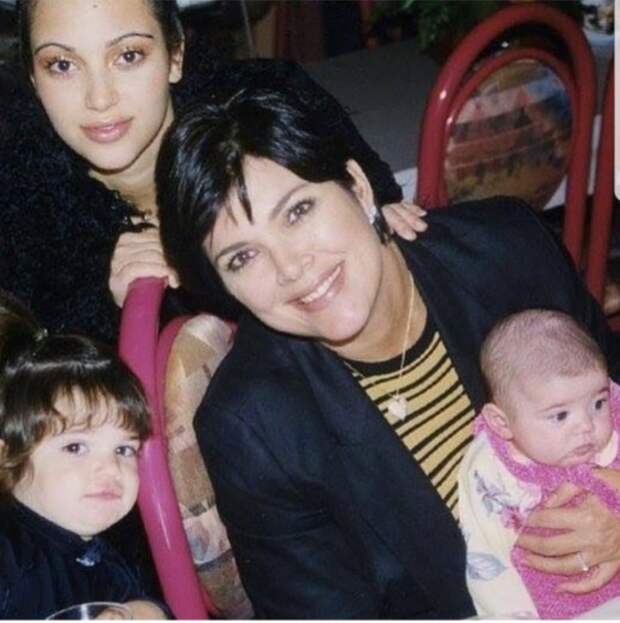 Архивное фото Крис Дженнер с дочерьми