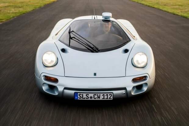 Isdera Commendatore — один из самых невероятных суперкаров 90-х 