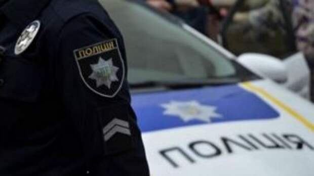 Полиция усиленно патрулирует всю Украину