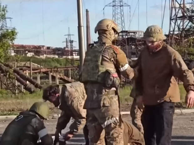 Около 100 боевиков «Азова» поместили в СИЗО как подозреваемых