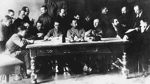 Багровый след. Карьерная лестница Якова Петерса