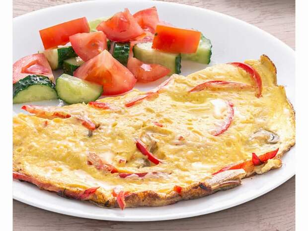 Итальянский омлет с овощами
