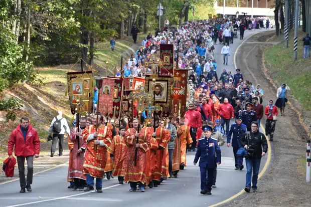 В воскресенье центр Екатеринбурга перекроют ради Пасхального крестного хода