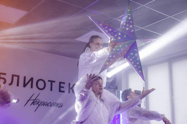 На церемонии открытия библиотеки / Фото: пресс-служба ОКЦ ЮВАО