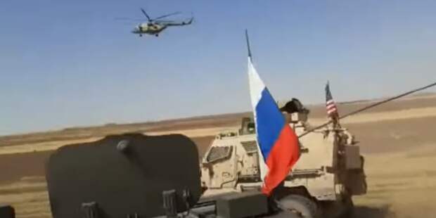 Появилось видео, на котором российские военные гоняют американский патруль в Сирии