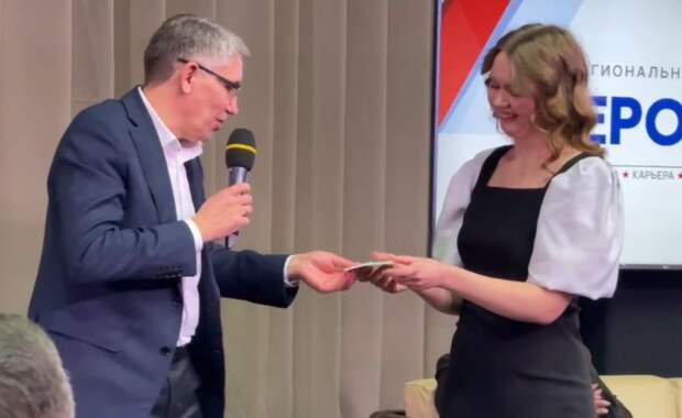 Ветеран СВО-художник Панов пригласил губернатора Тульской области на свадьбу