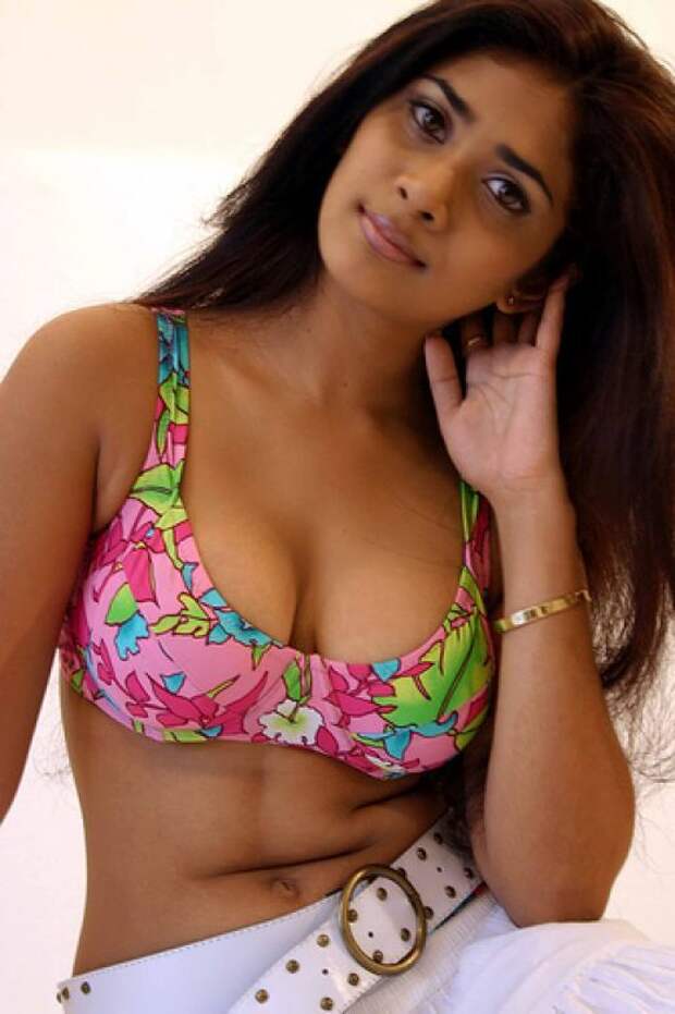Самые красивые девушки Шри-Ланки (15 фото) 22-миллионное население островно...