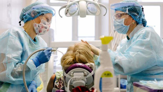 Врач Бит-Алекс: утолщать десны лазером нельзя беременным