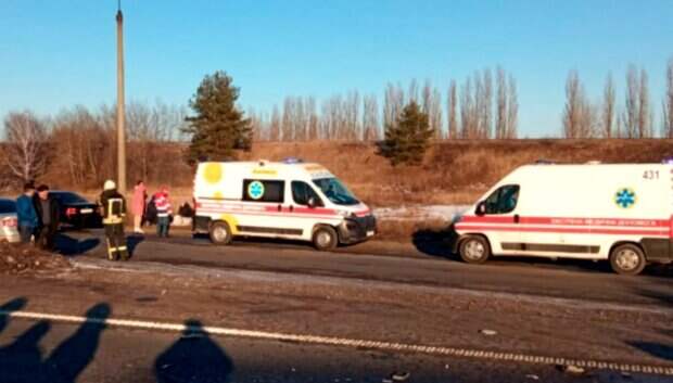 "Дым был виден на сотни метров": под Киевом сгорело авто, в котором ехала семья, подробности несчастья