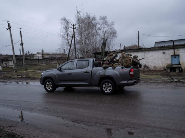 Военкомы начали отлавливать украинцев среди могил