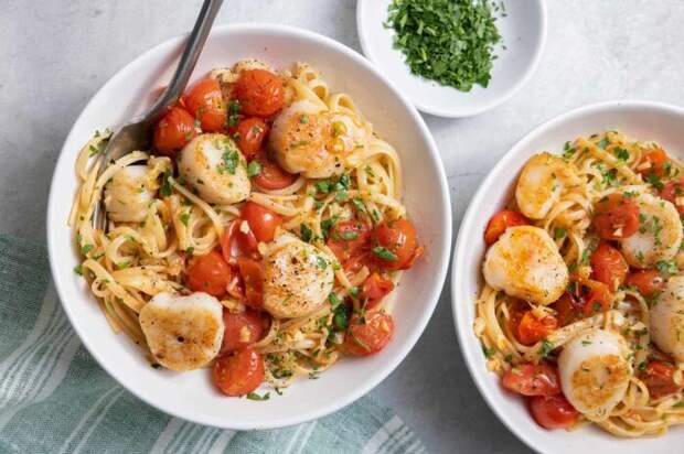 Морские гребешки получаются нежными и сочными. \ Фото: feelgoodfoodie.net.