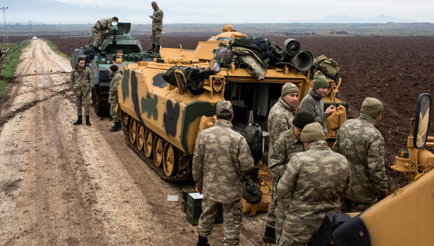 Турецкие войска вошли в Сирию, курды объявили мобилизацию